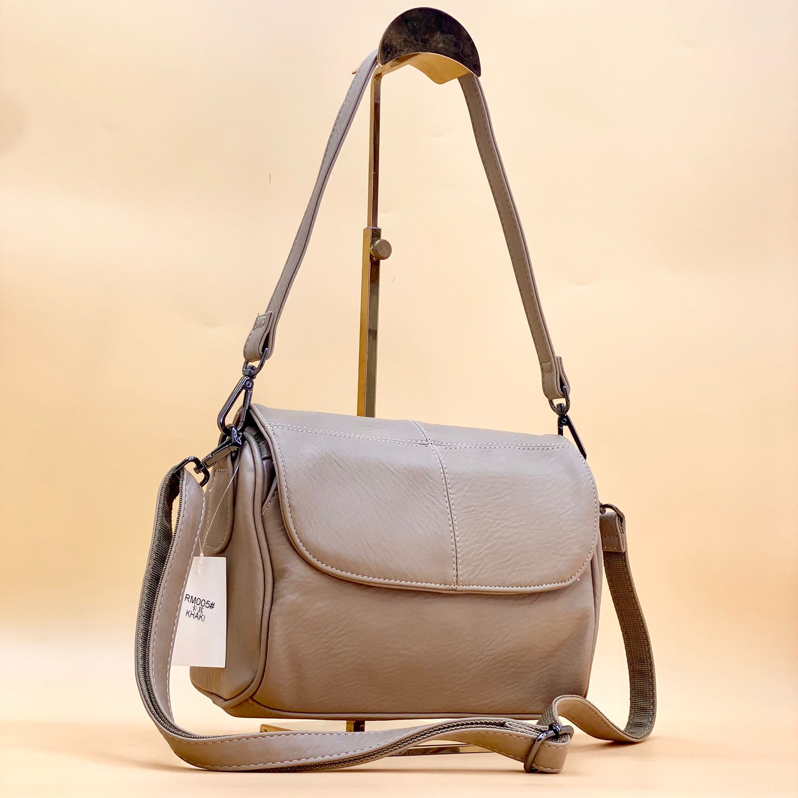 2024 trendy handbags for women B538