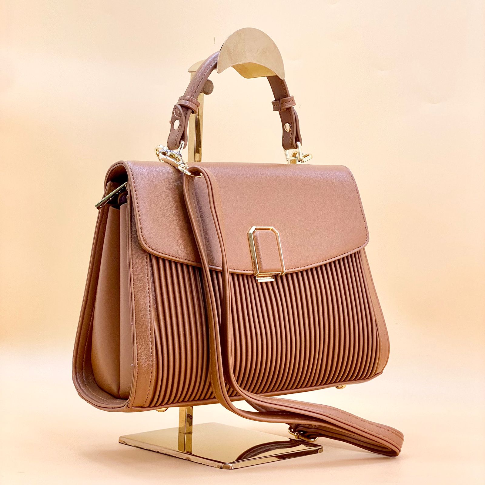 2024 Women's Handbags - B528