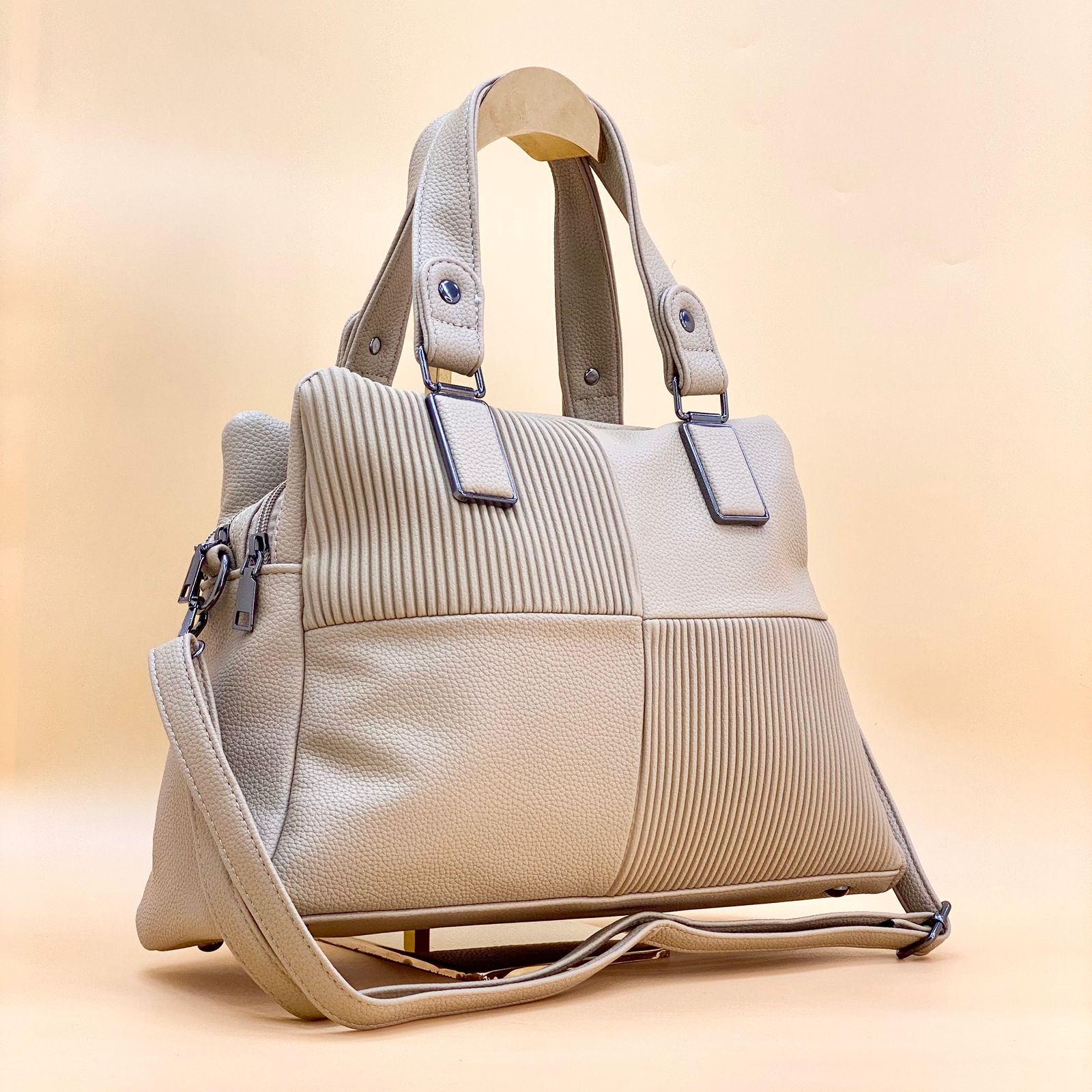 2024 Women's Handbags B535 - Shop Now!