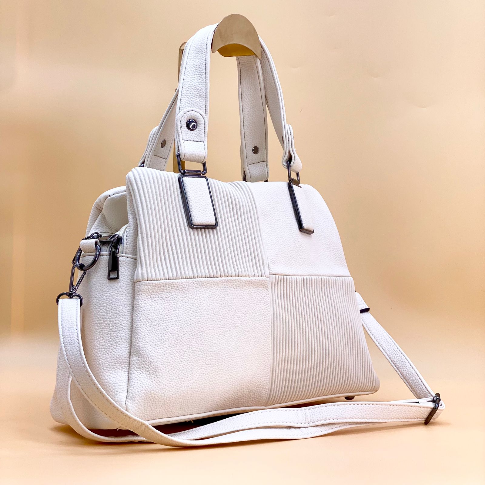 2024 Women's Handbags B535 - Shop Now!