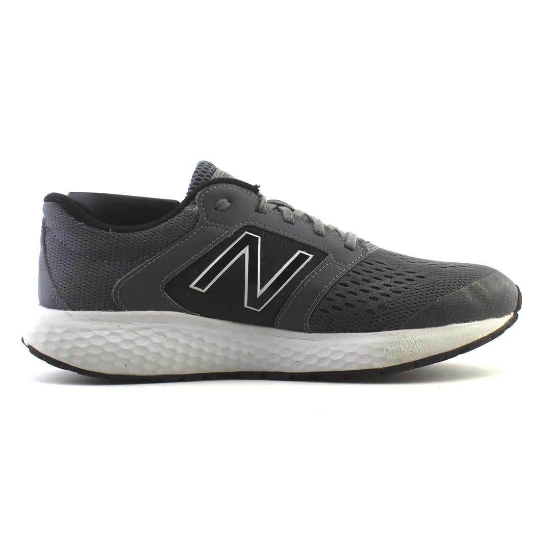 520V5 New Balance shoes