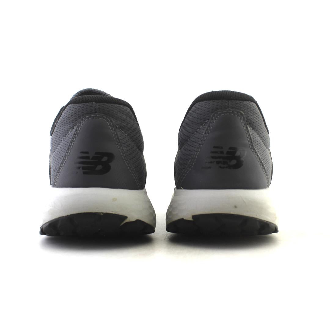 520V5 New Balance shoes