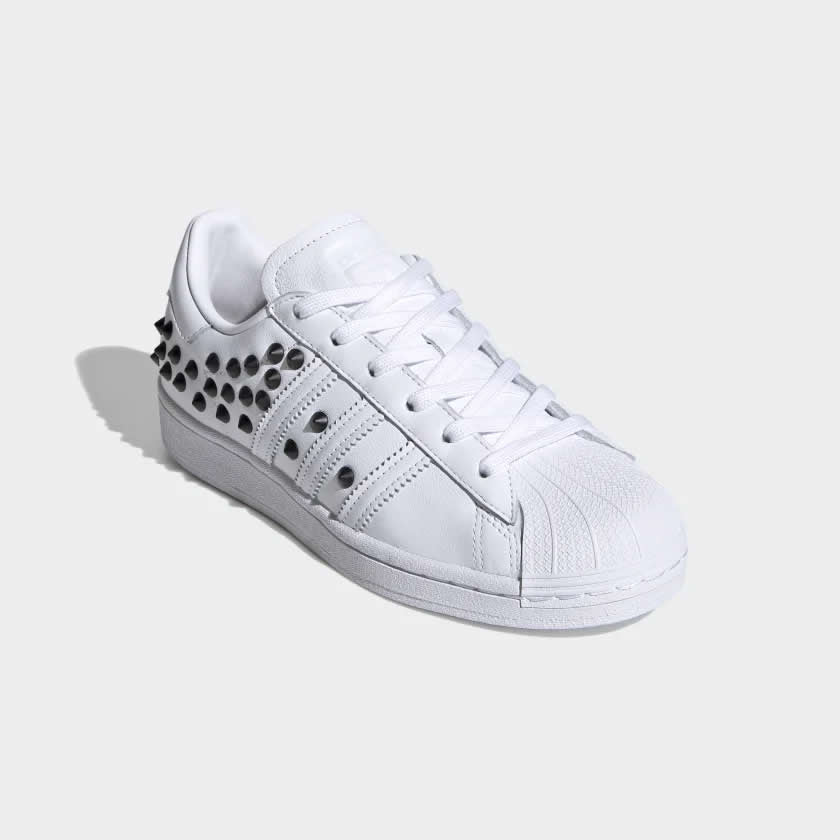 Adidas Originals Superstar Studs Size 6 - White