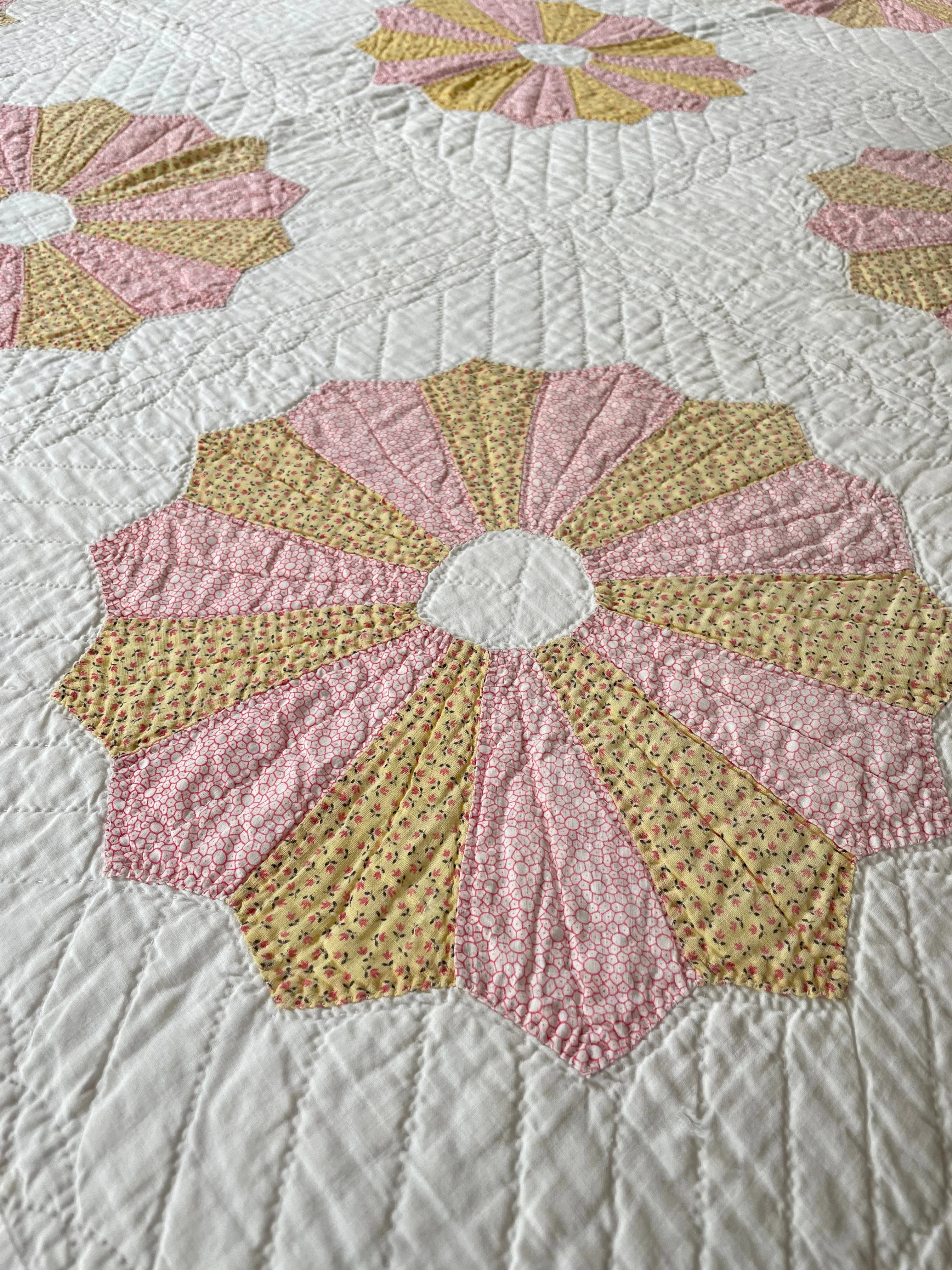 Authentic Antique Dresden Plate Quilt