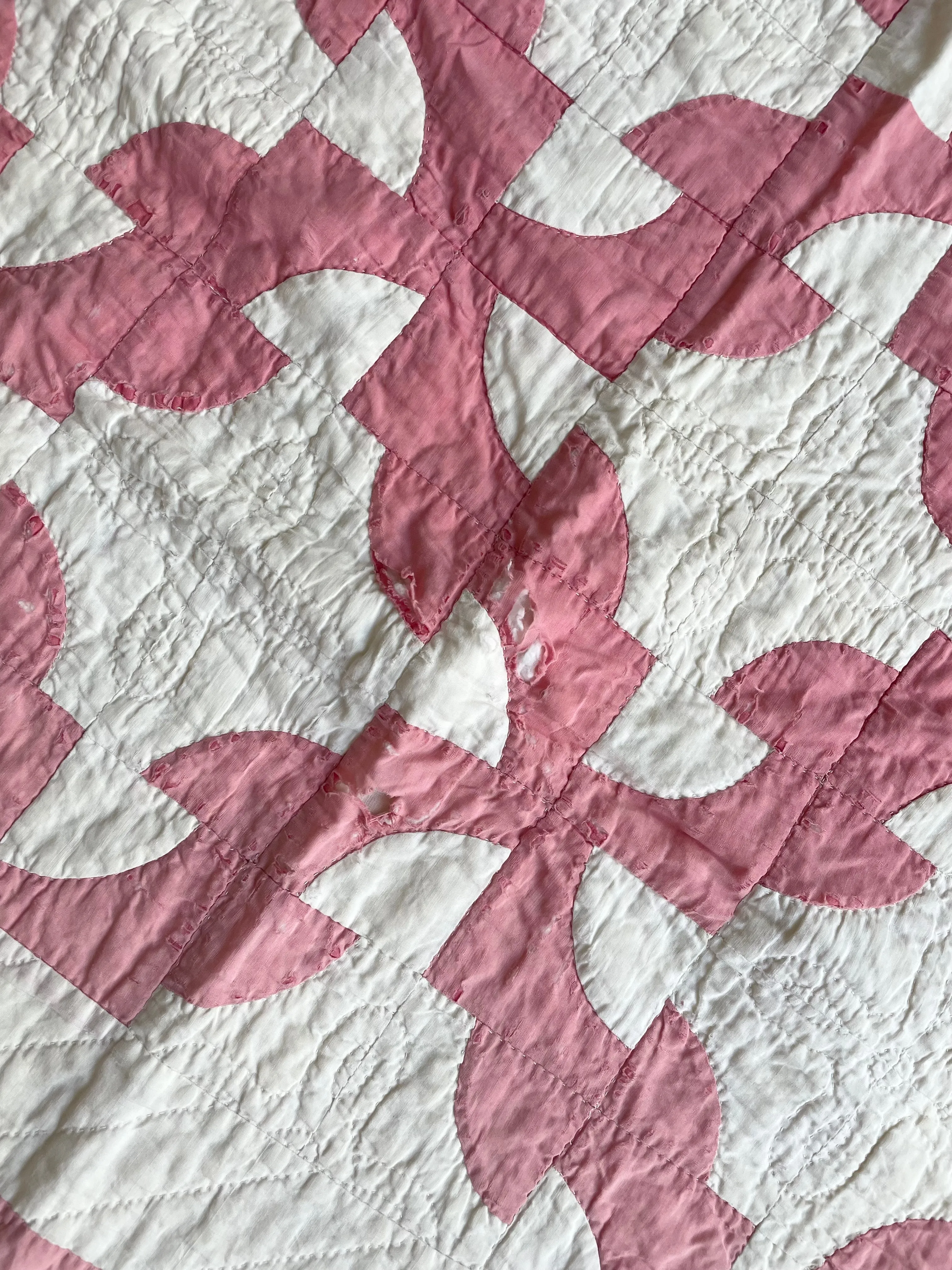 Vintage Curved Quilt Pattern