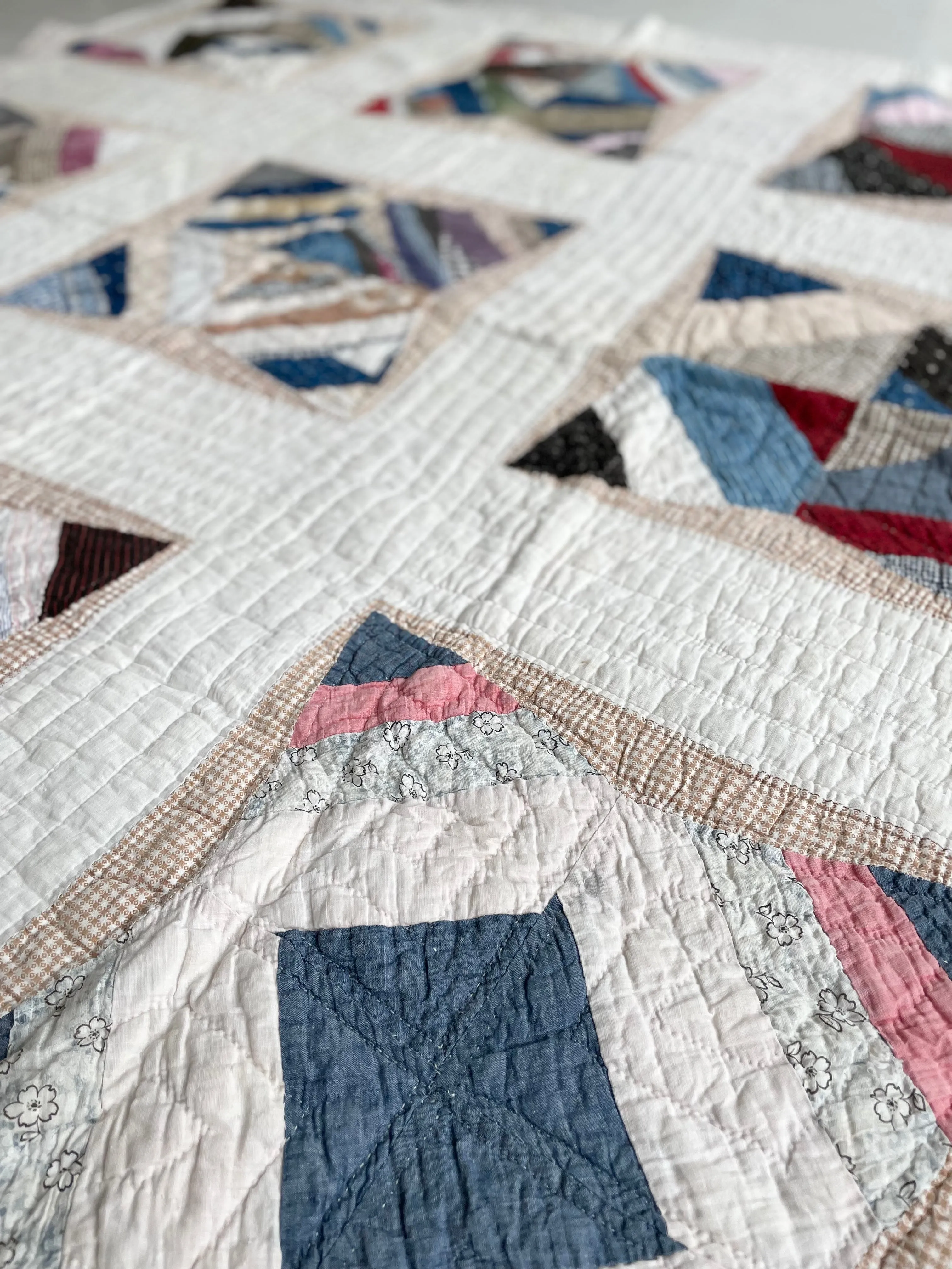 Exquisite Antique World Without End Quilt