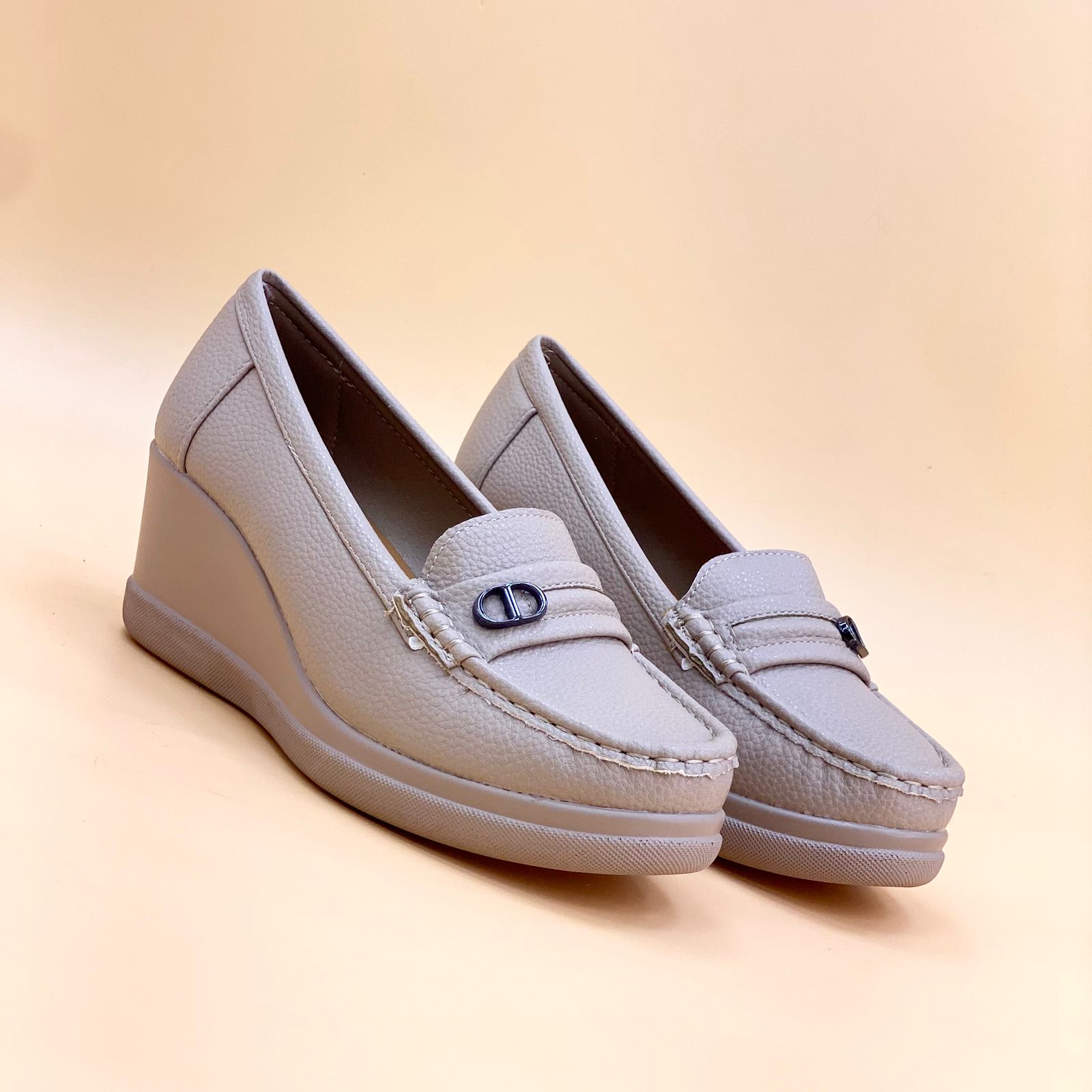 Buy Latest Women's Shoes Online - W714