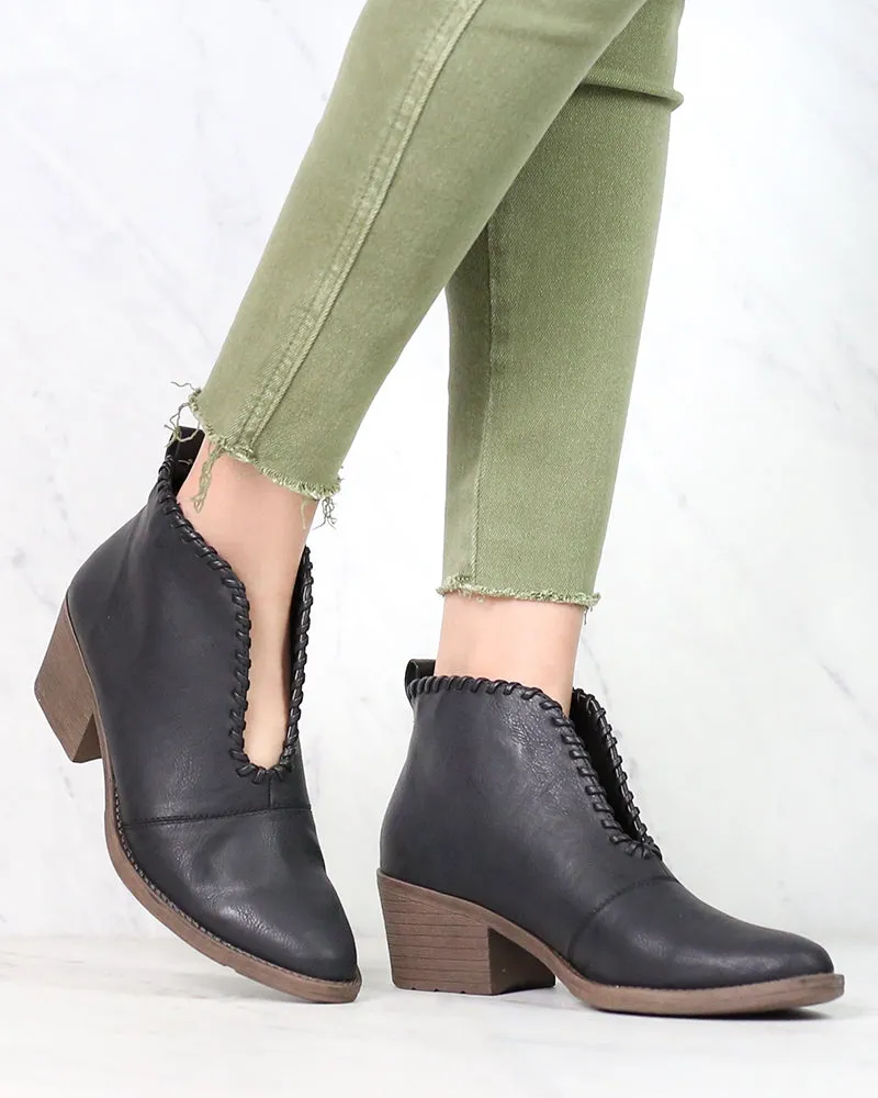 Final Sale Very Volatile Cavalry Ankle Booties Black