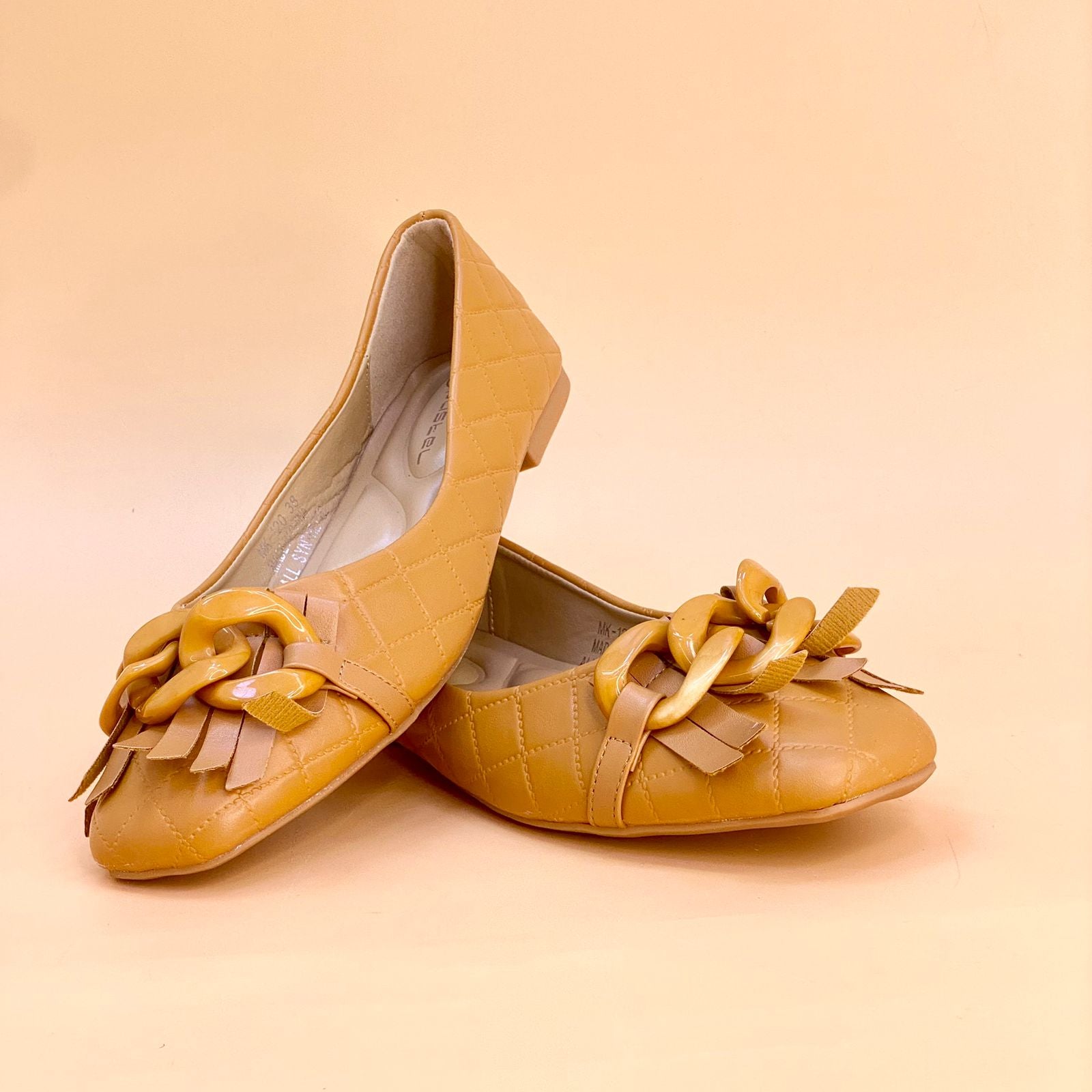 Flat Shoes for Women - Latest Arrivals W717