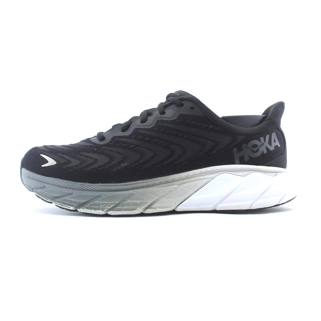 HOKA ONE ONE ARAHI 6 Running Shoes