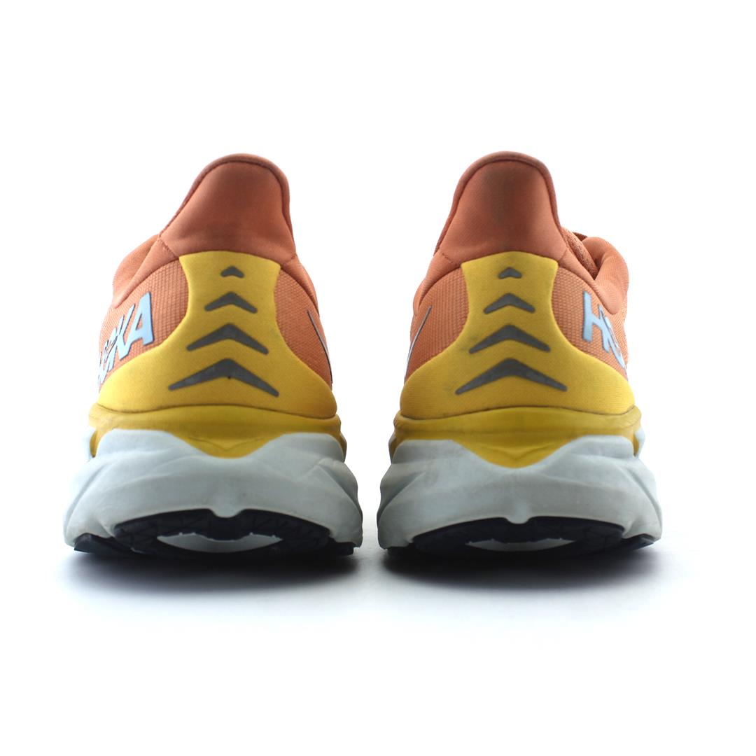 HOKA ONE ONE Clifton 8 running shoes