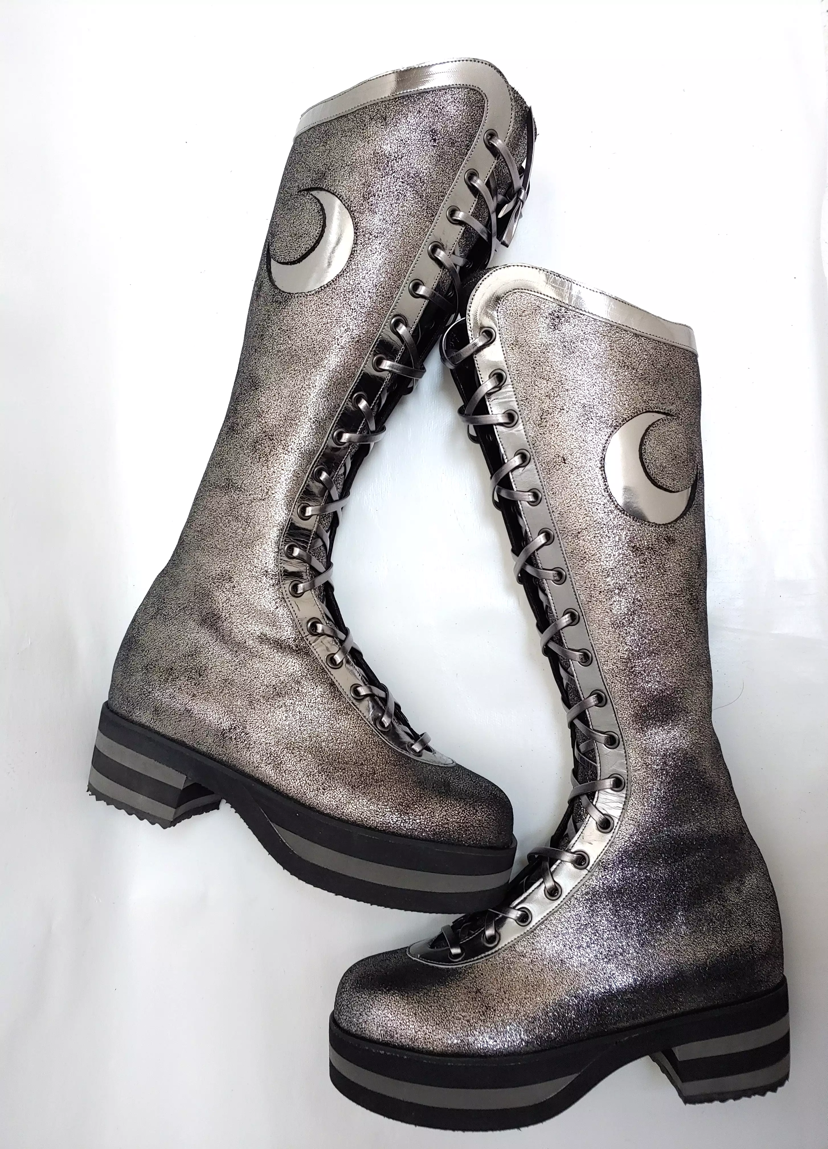 Knee Boots in MOONDUST shade