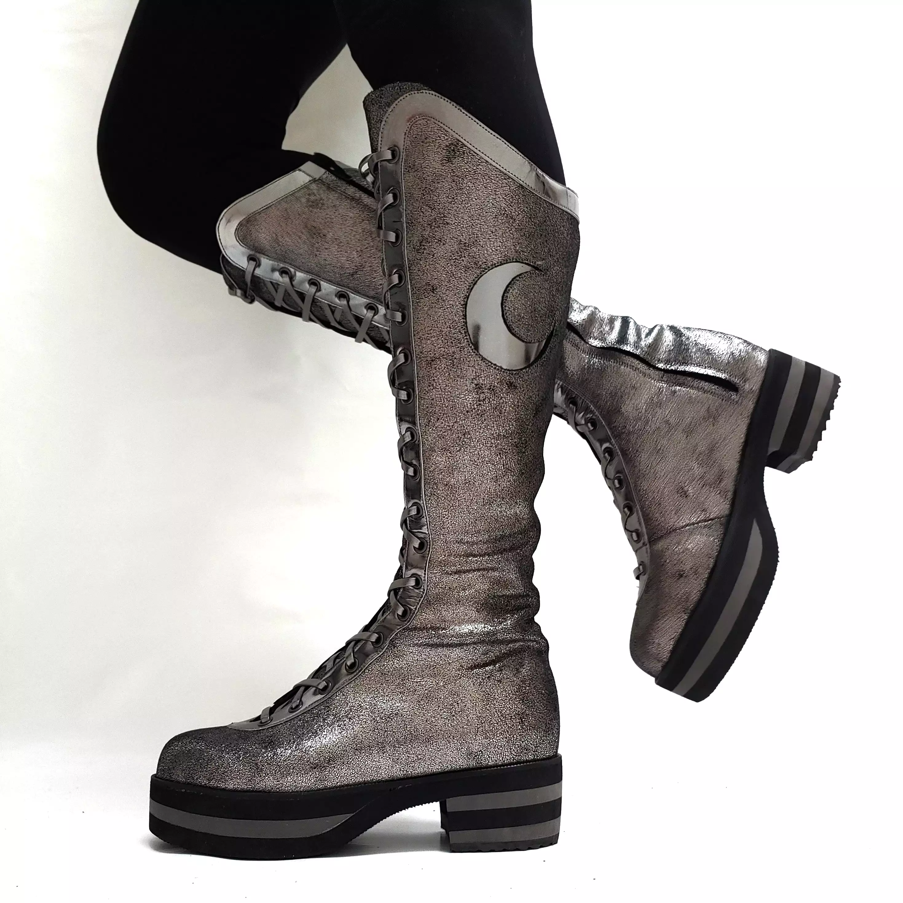 Knee Boots in MOONDUST shade