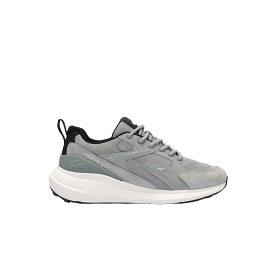 Lacoste men's L003 Evo shoes.