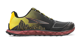 Mens Superior 4.5 - Yellow Port by Altra