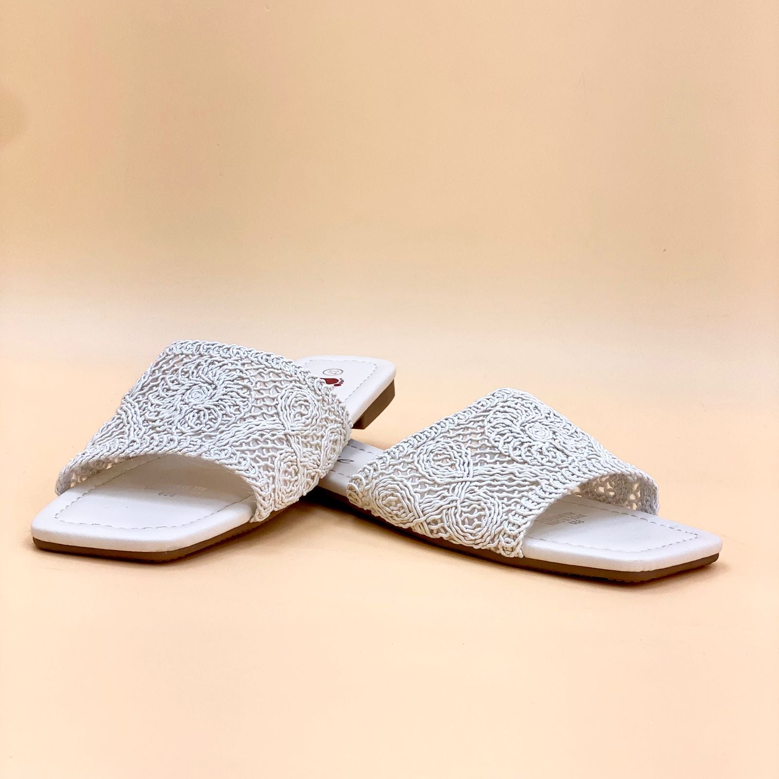 NEW, SL7 Women's Slippers