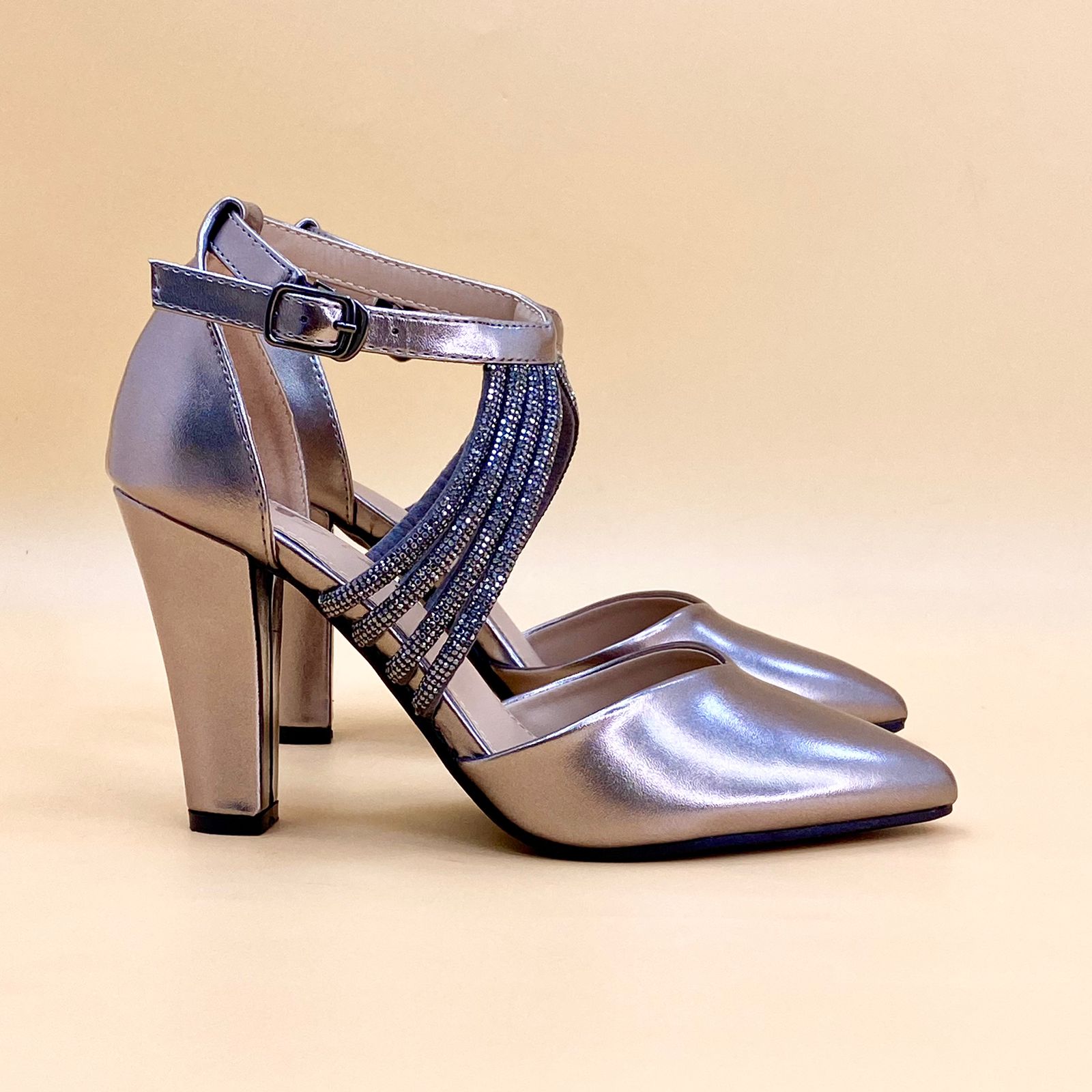 New Women Shoes Heels for Sale Online