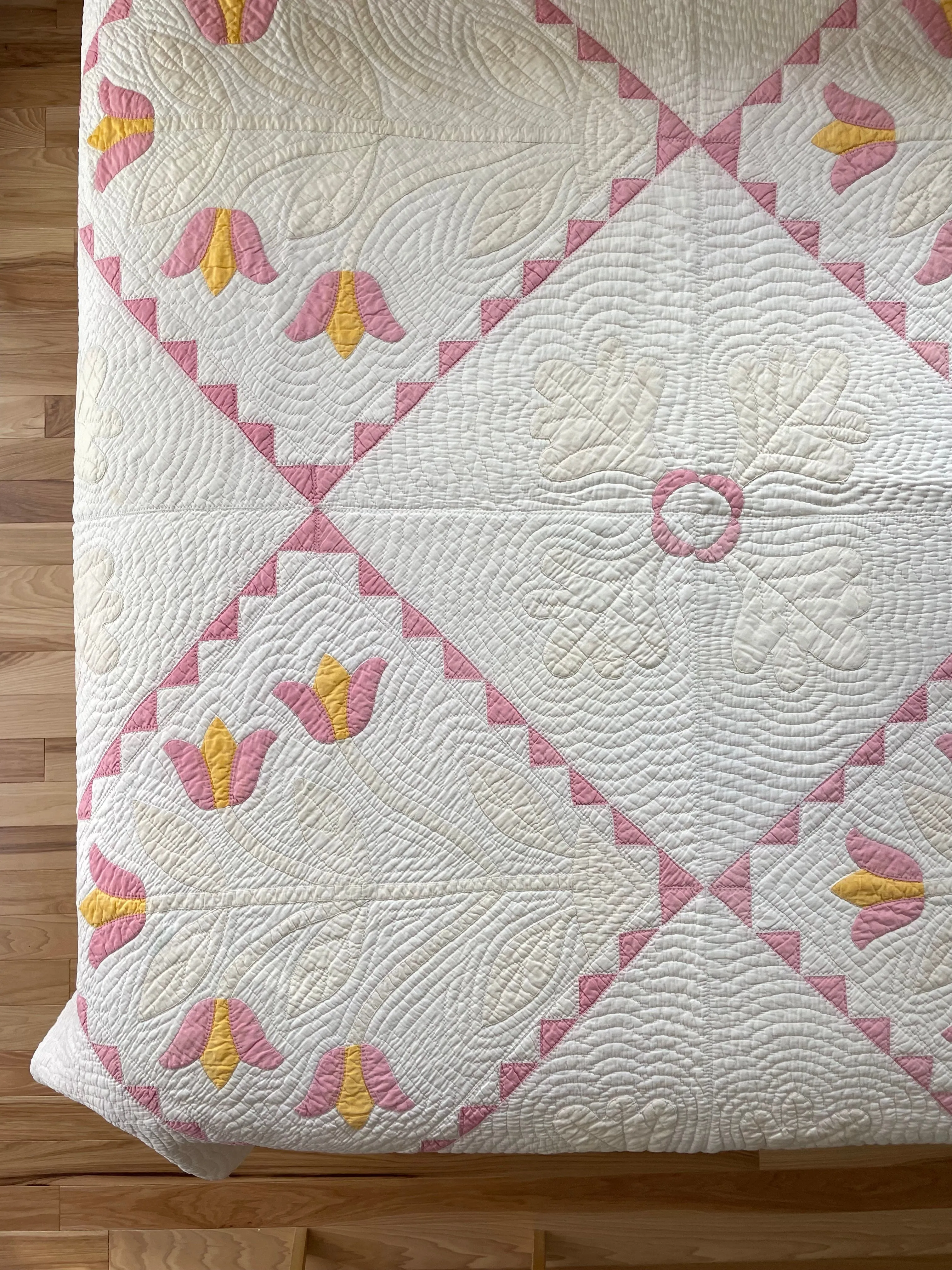 Oak Leaf Tulip Antique Quilt