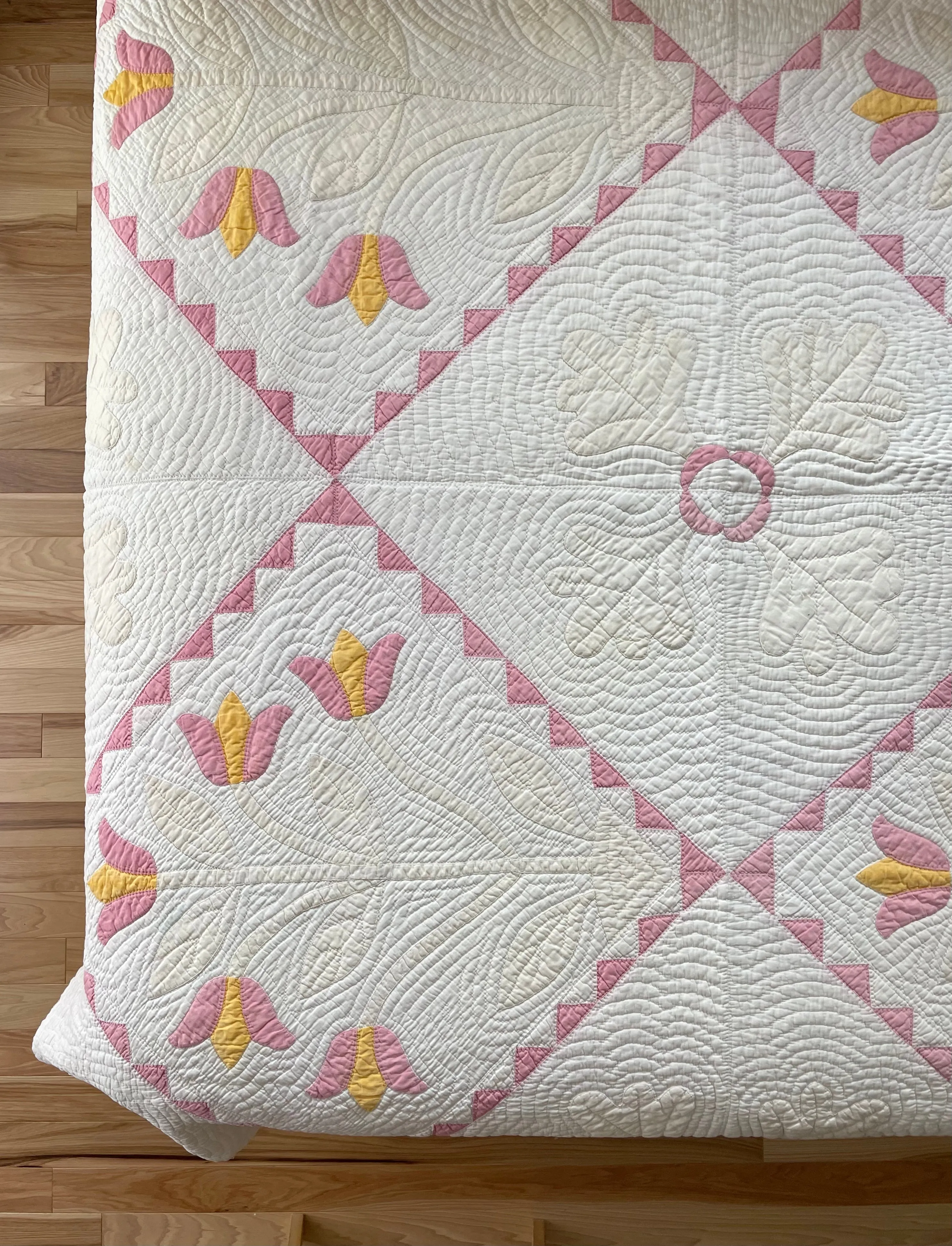 Oak Leaf Tulip Antique Quilt