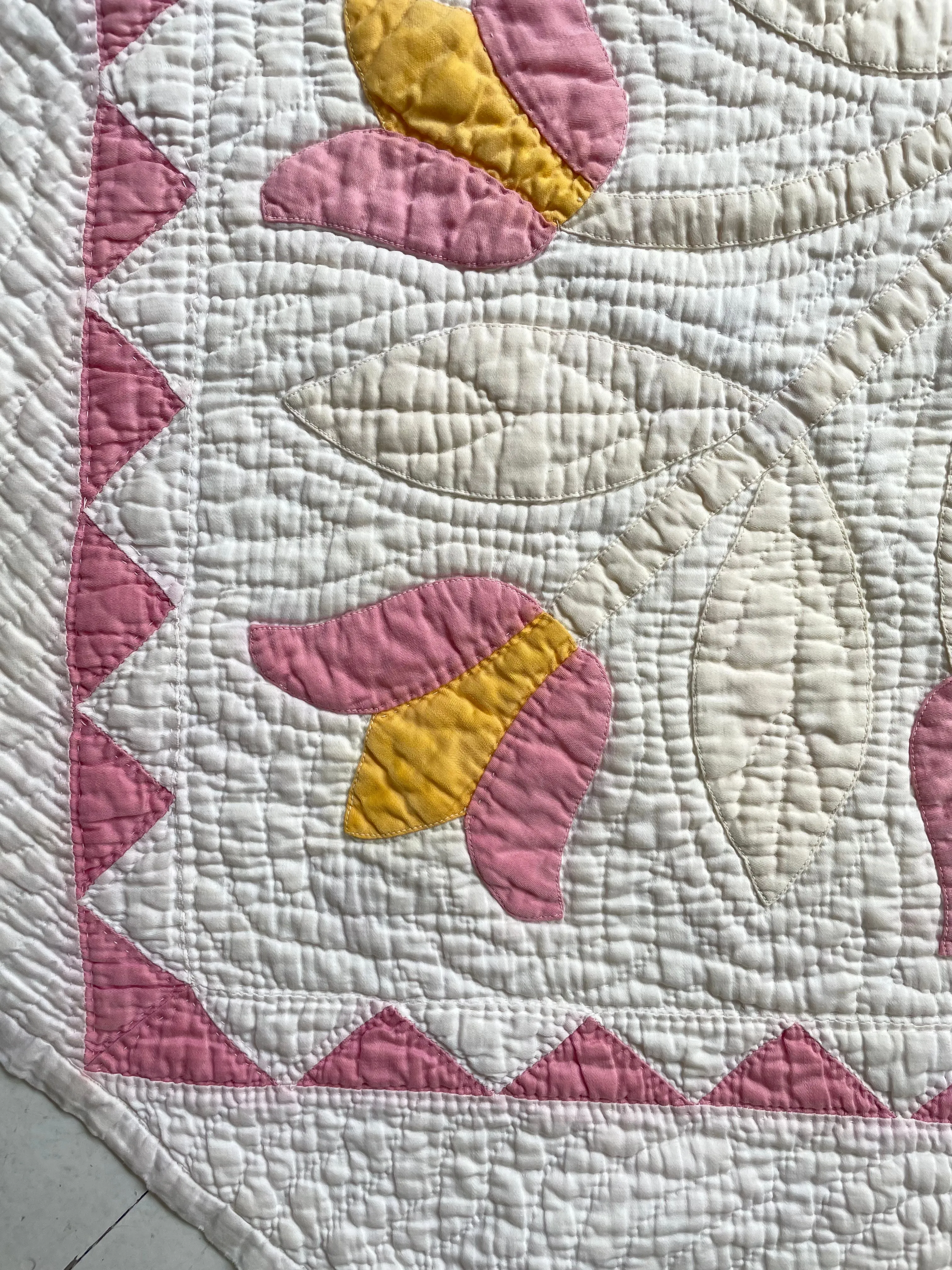 Oak Leaf Tulip Antique Quilt