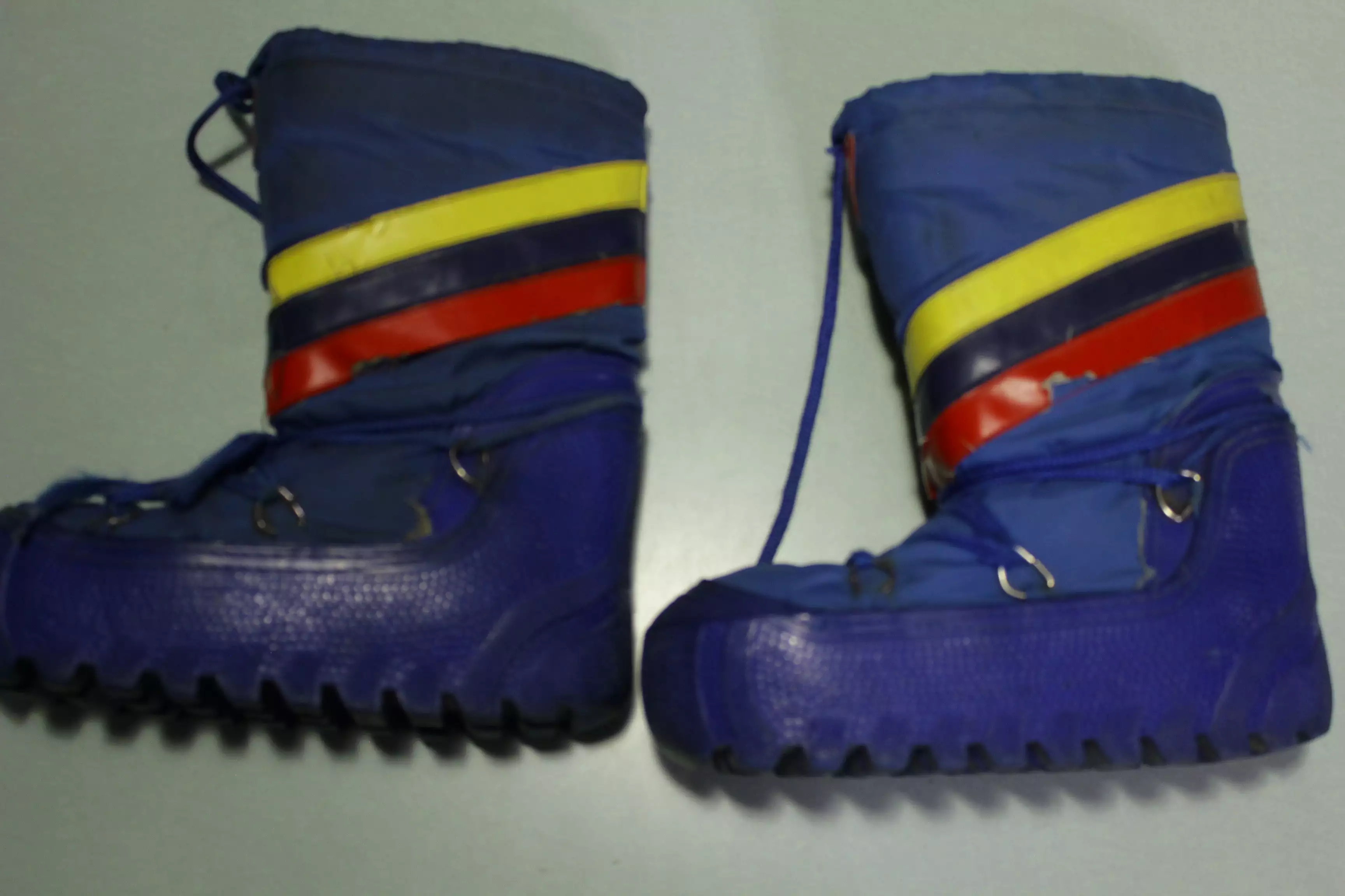 Rainbow Vintage 80's Moon Boots