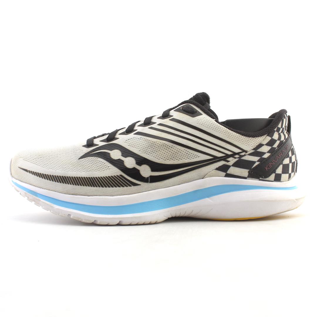 Saucony Kinvara 12 running shoes