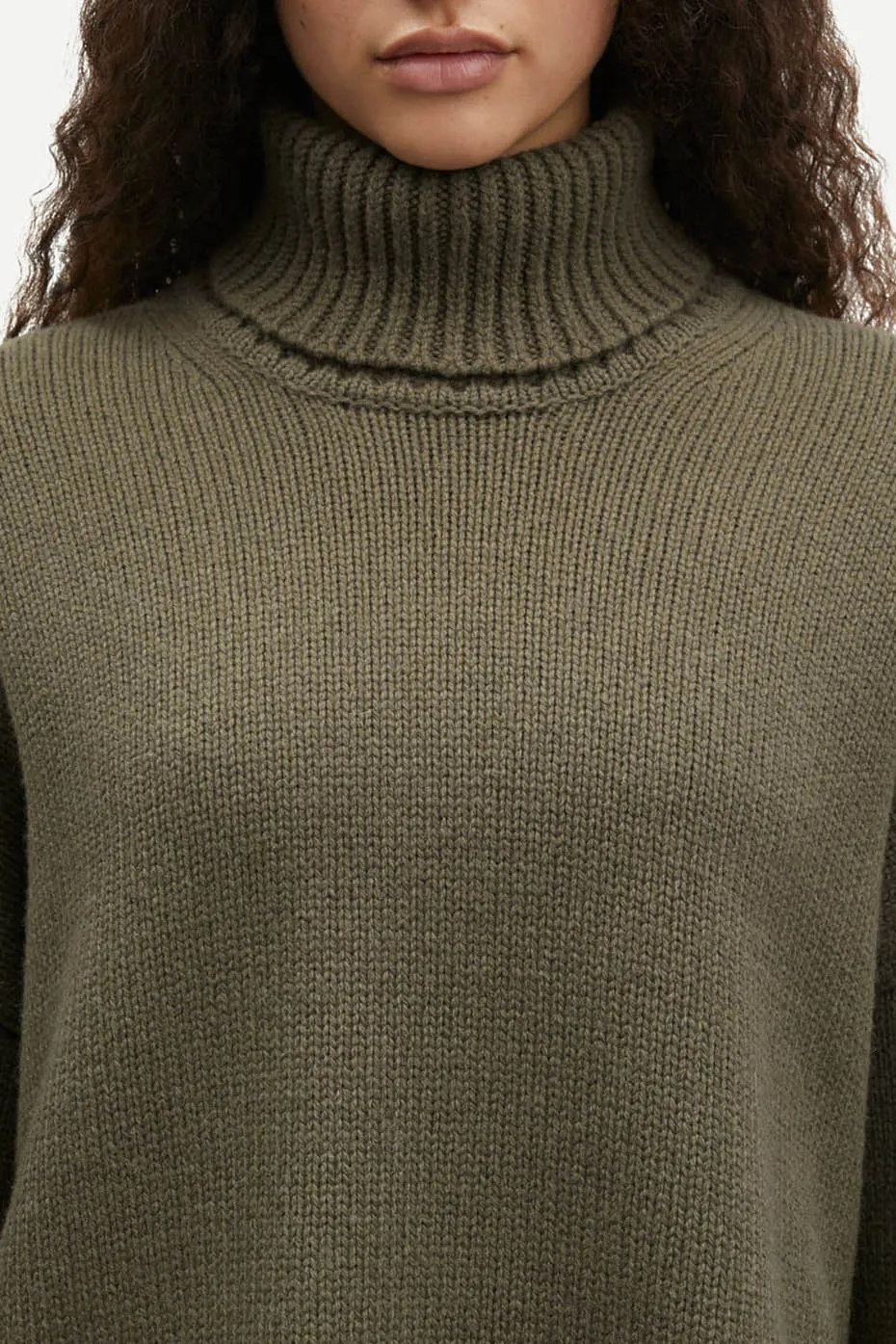 Sea Turtle Keik Turtleneck