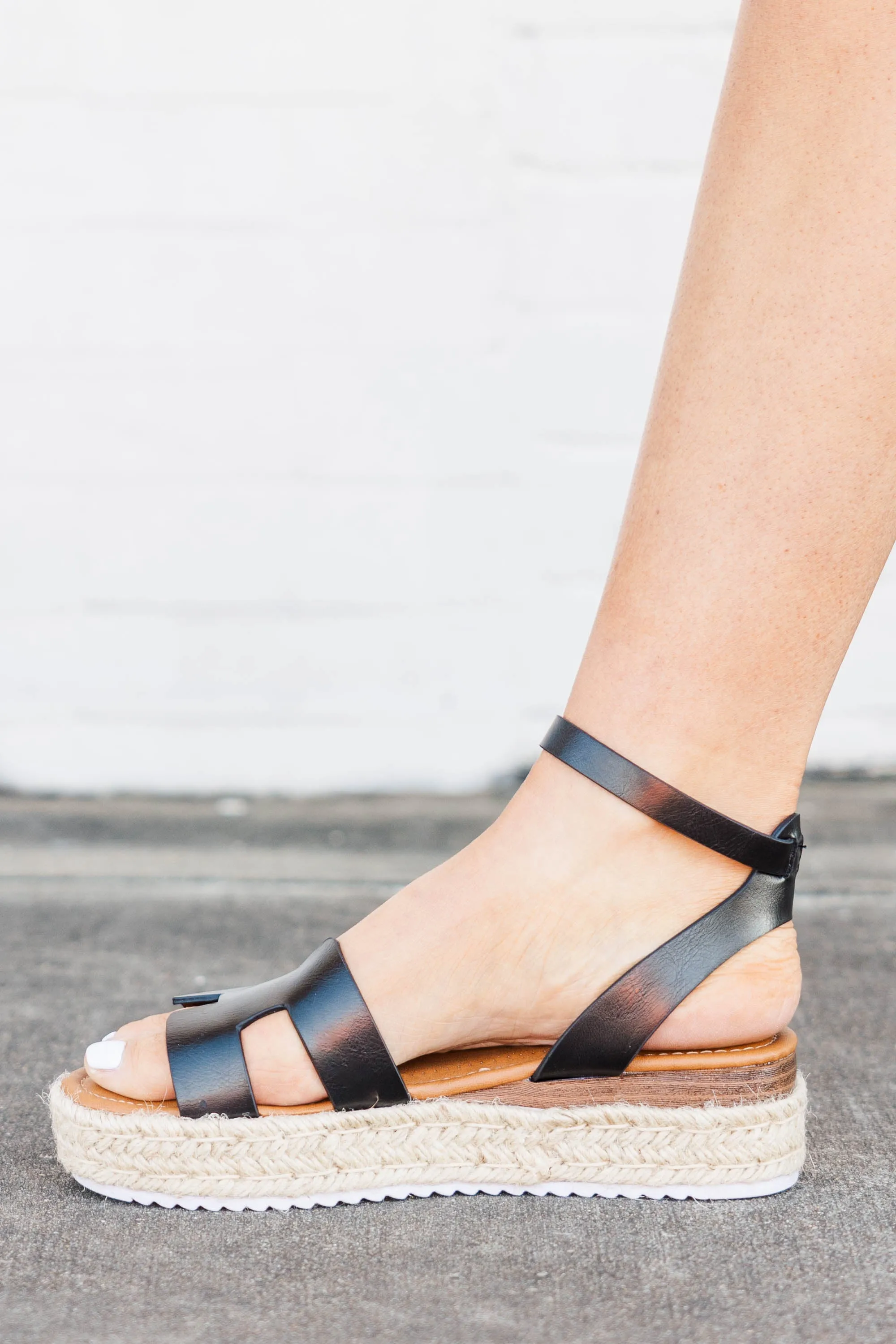 She's Ready Sandals, Black