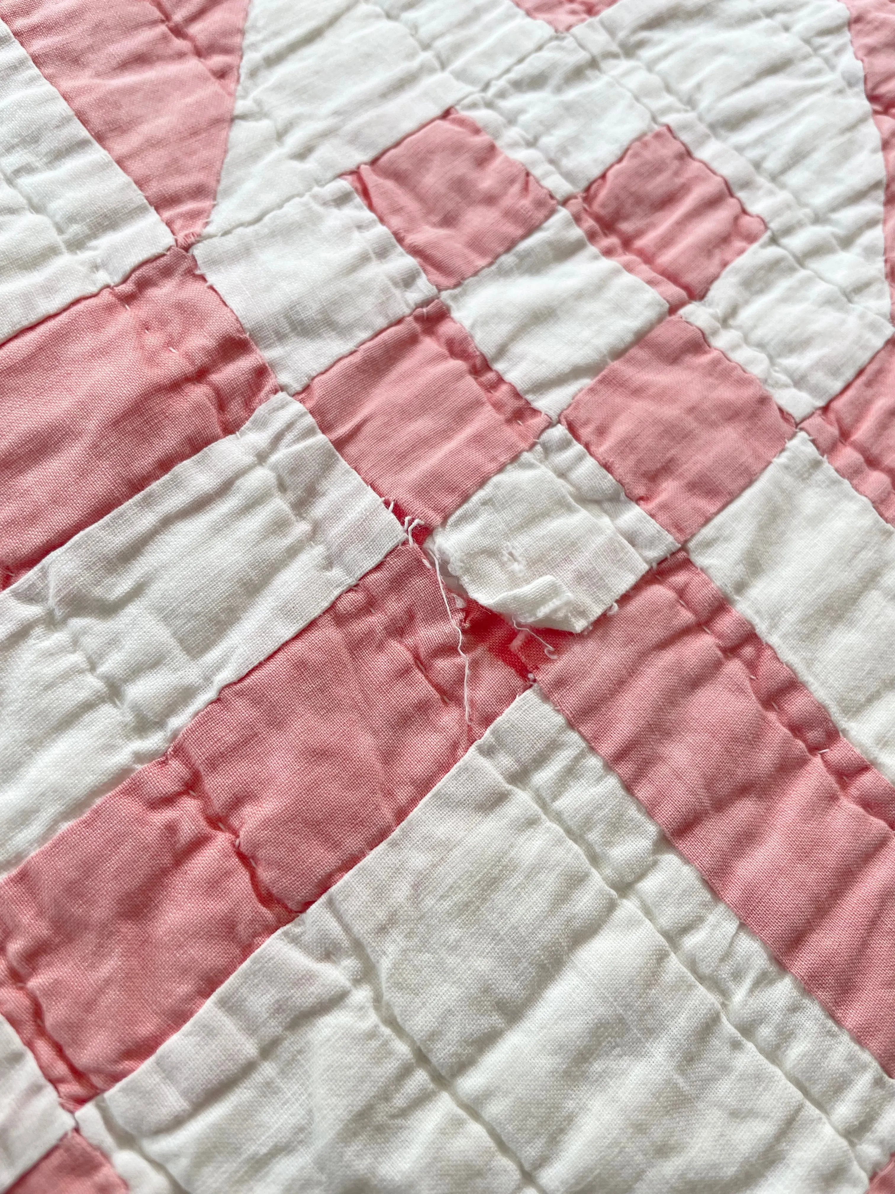 Dolly Madison Star Quilt - Vintage Americana Bedding