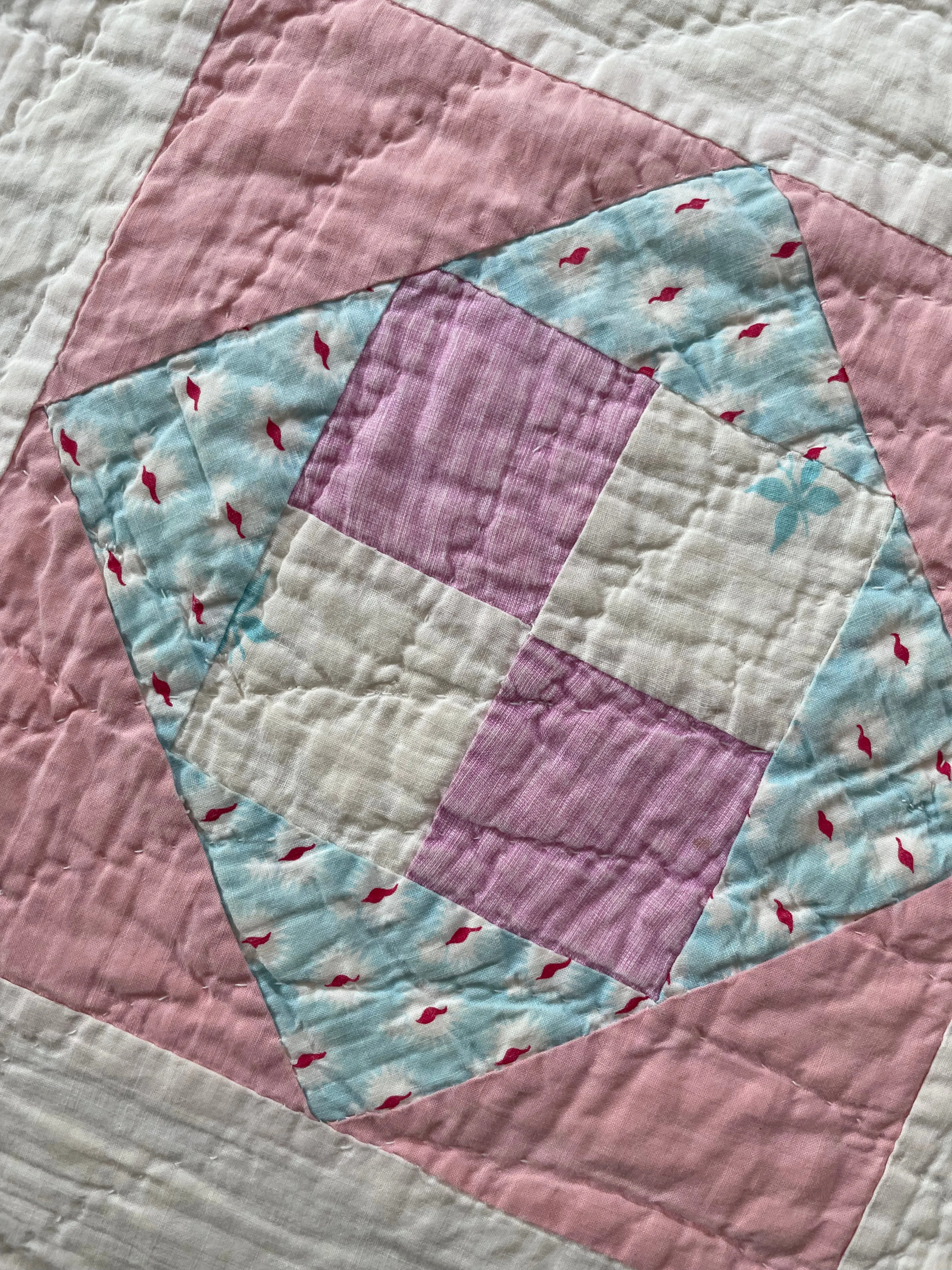 Retro Hourglass Quilt