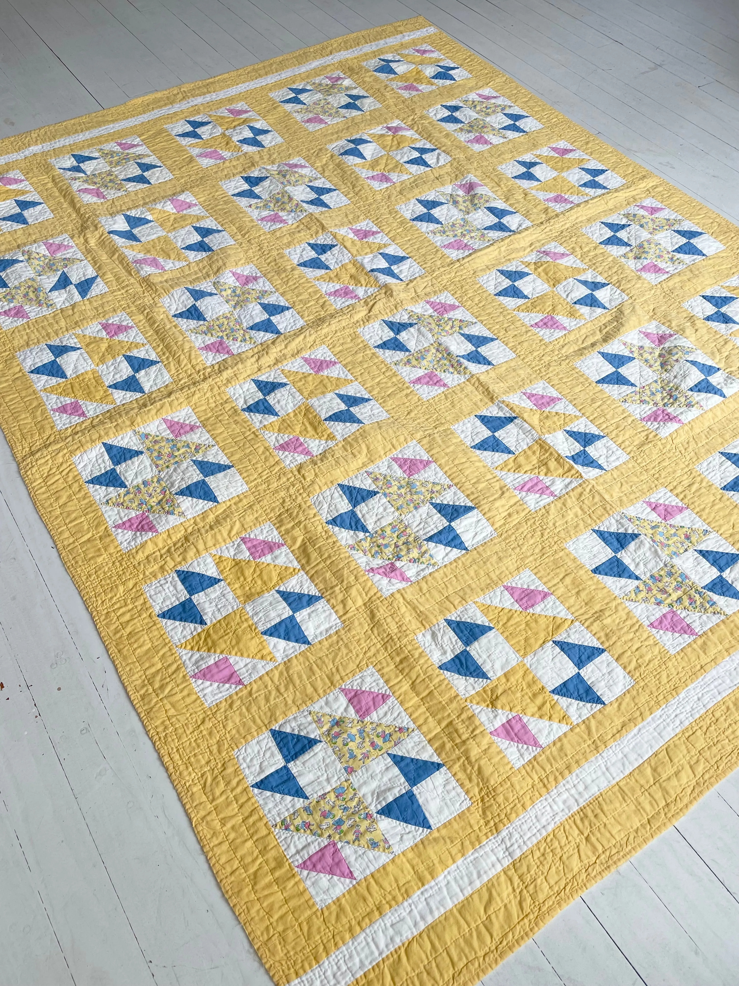 Timeless Vintage Old Maid's Puzzle Quilt