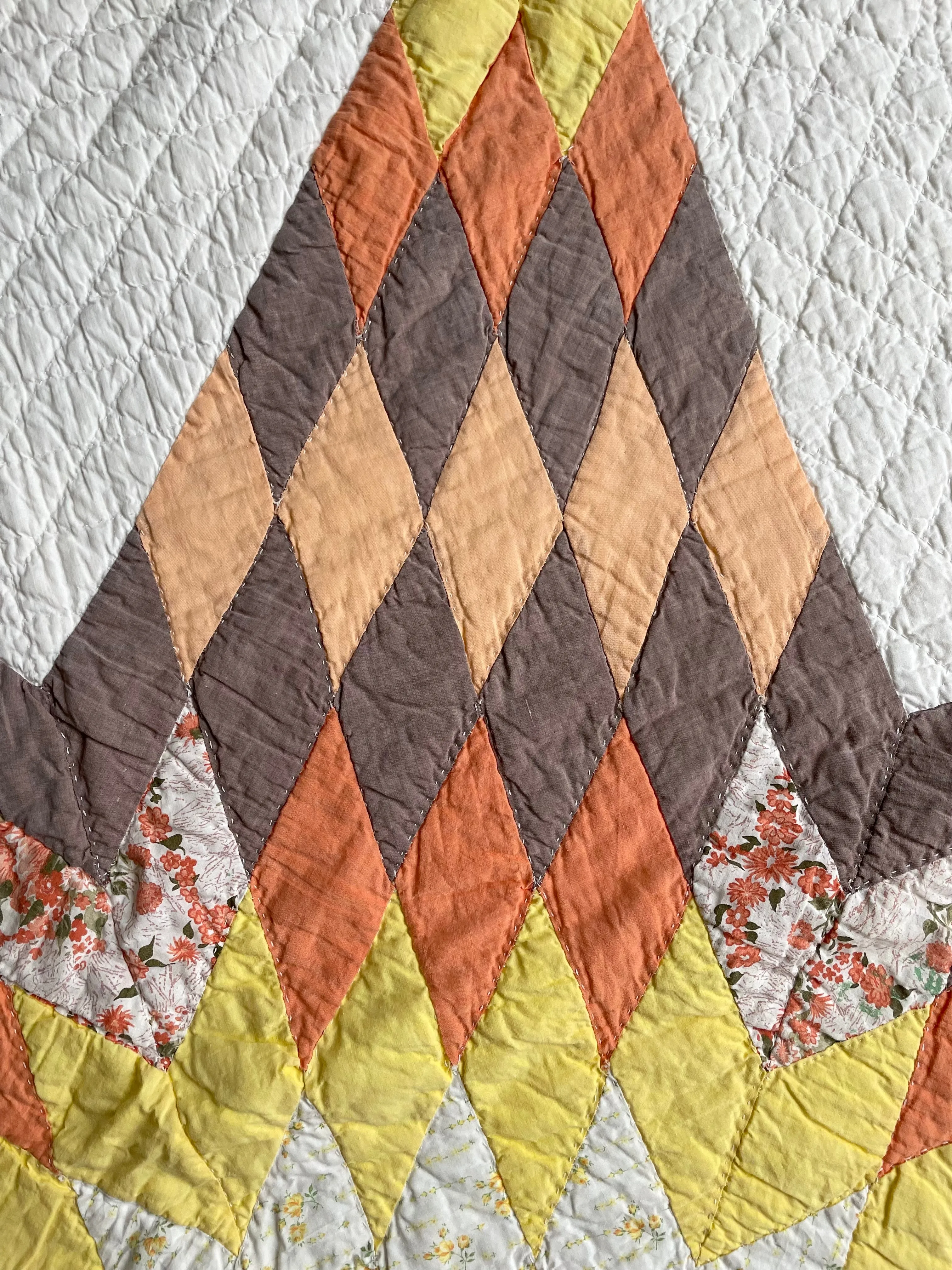 Charming Vintage Star of Bethlehem Quilt