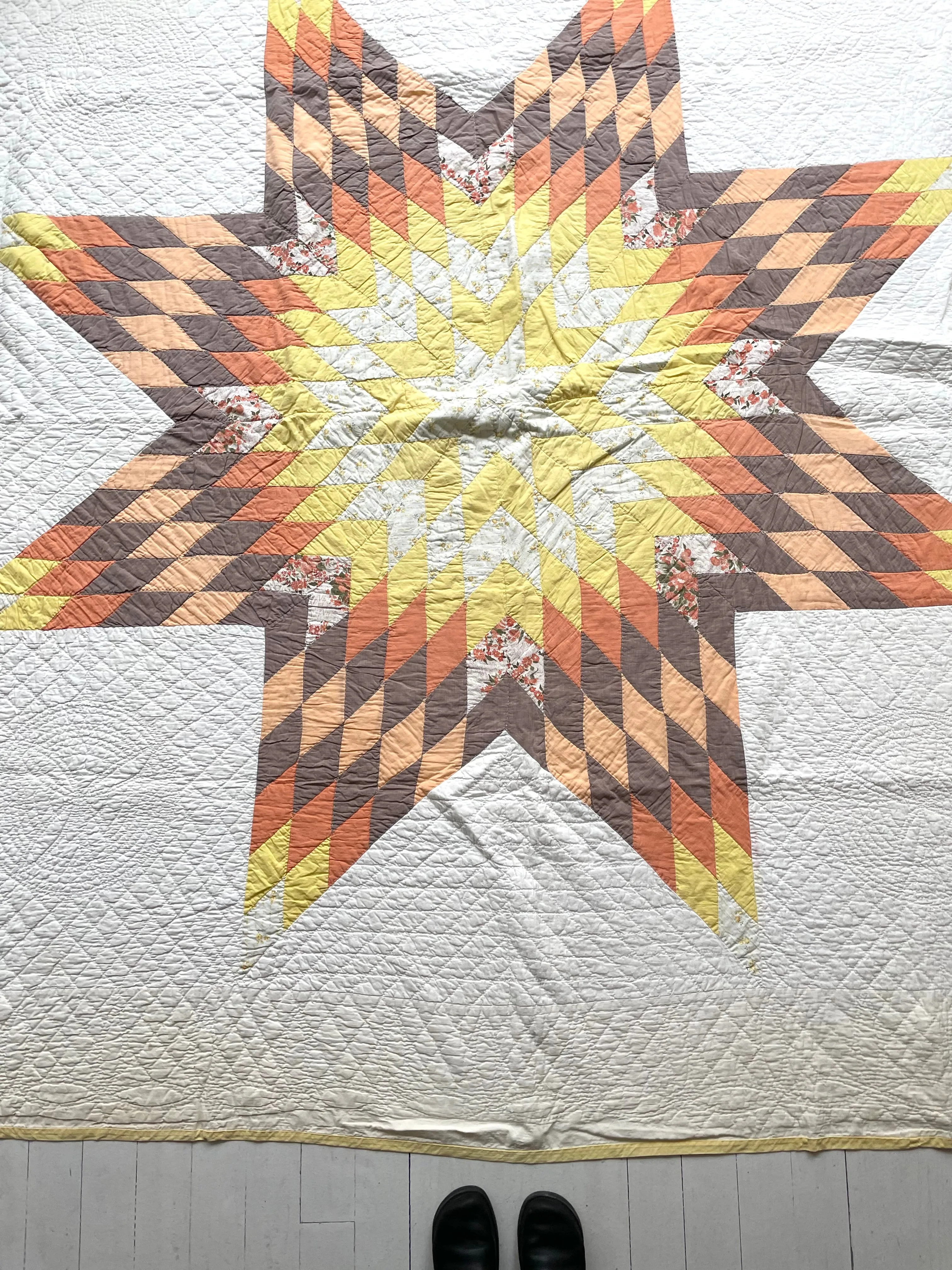 Charming Vintage Star of Bethlehem Quilt