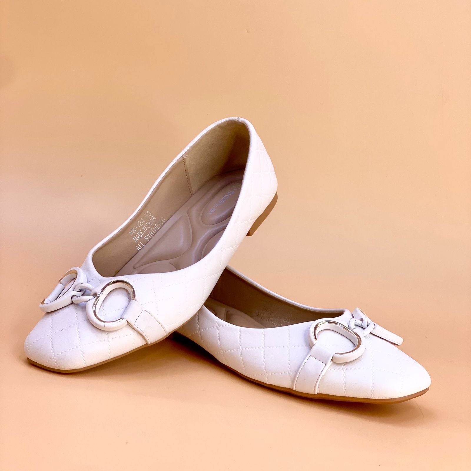 Women's flat shoes for sale - W245