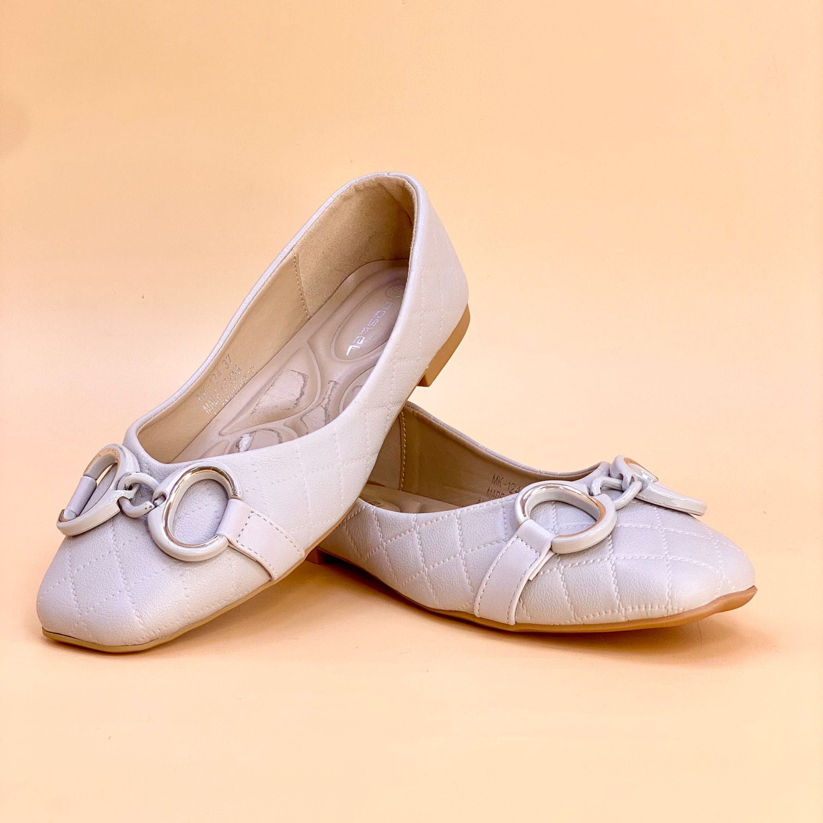 Women's flat shoes for sale - W245