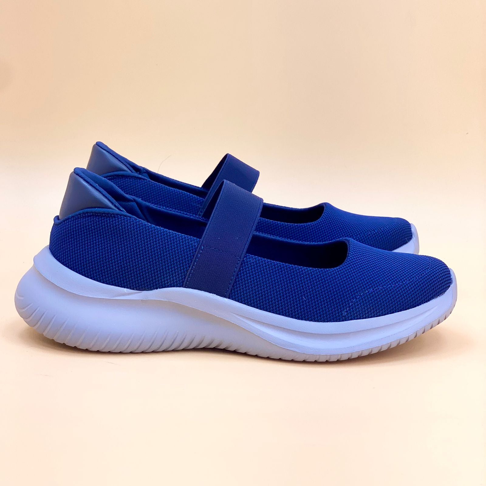 Women's flat shoes - W727