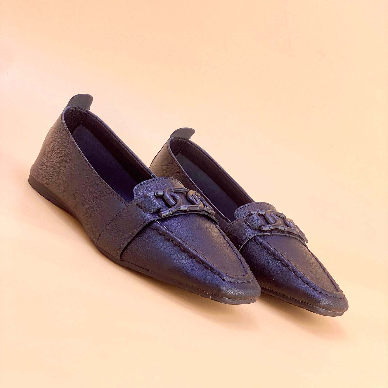 Women's flat shoes W903.